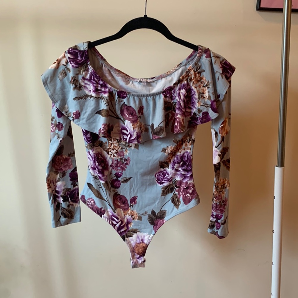 Floral Bodysuit with velour feeling material
